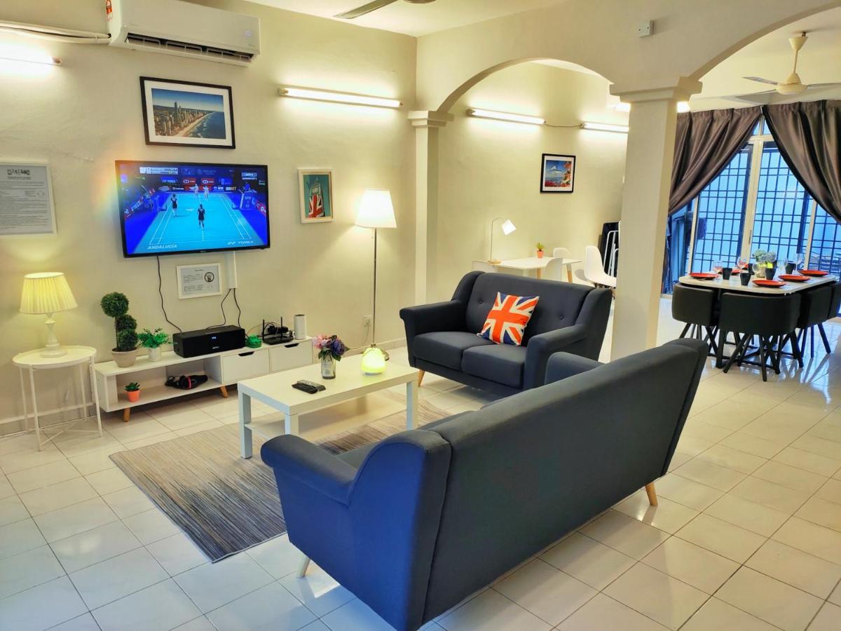 Semi-Detached, Up To 21 Pax, 4 Bedrooms, 3 Bathrooms, 4 Car Parks By Star Home Bayan Lepas Kültér fotó